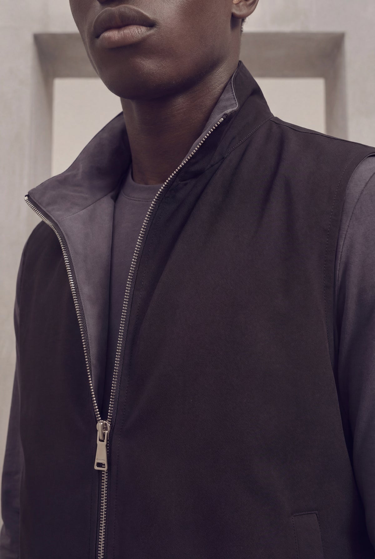 VESTE SANS MANCHE RÉVERSIBLE CAVIAR D'ANILINE Selvé Paris
