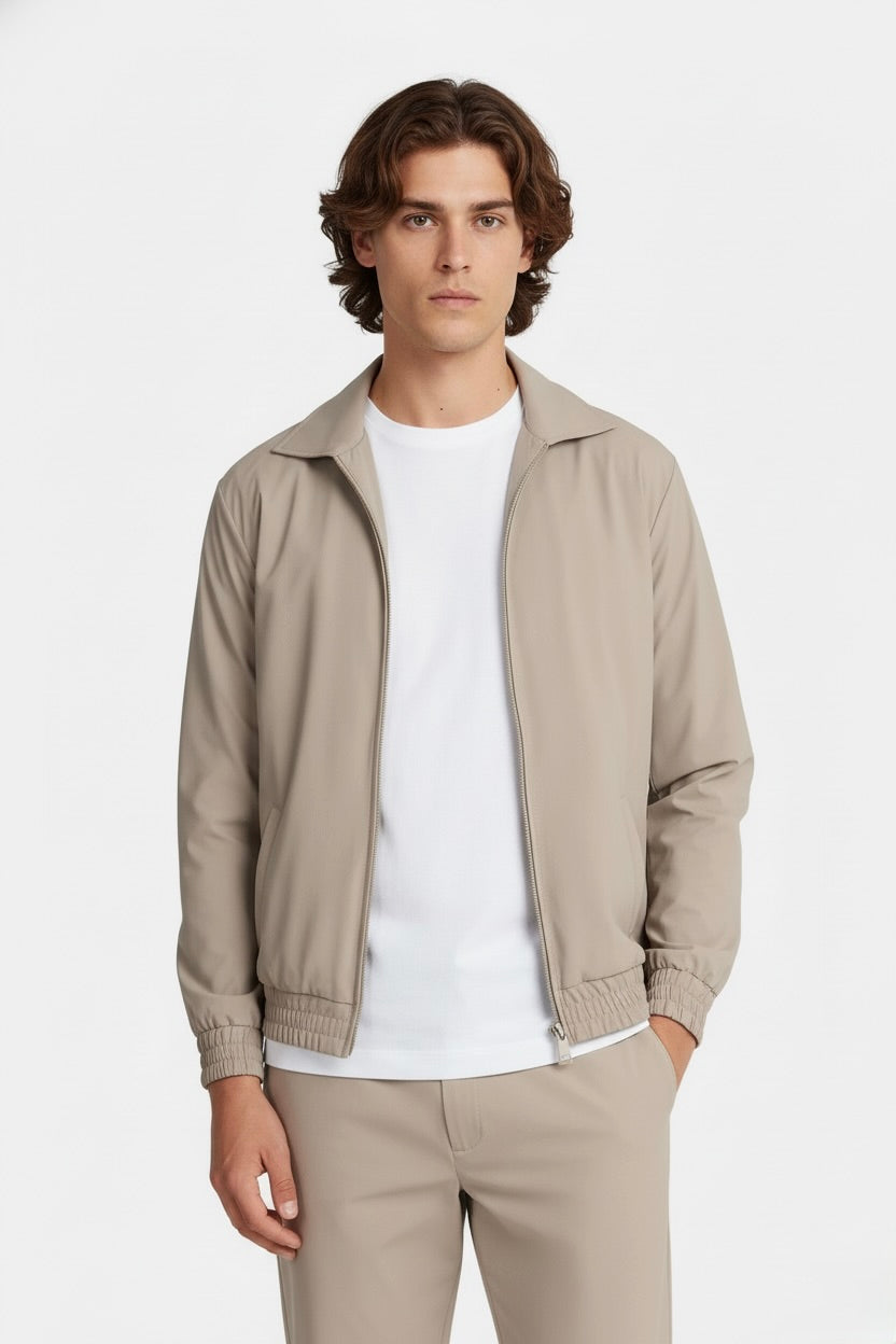 VESTE SIGNATURE À COL ZIPPÉ SABLE CHAUD Selvé Paris