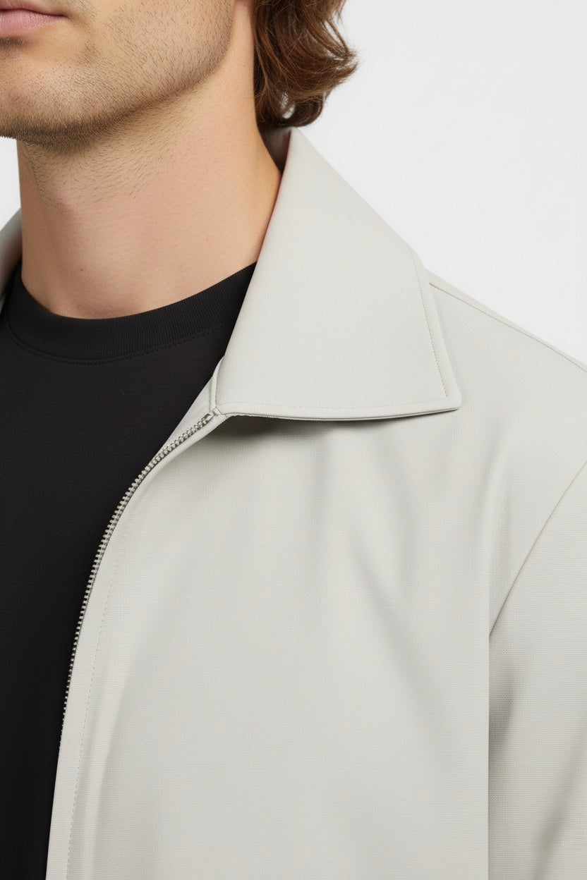 VESTE SIGNATURE À COL ZIPPÉ BEIGE IVOIRE Selvé Paris