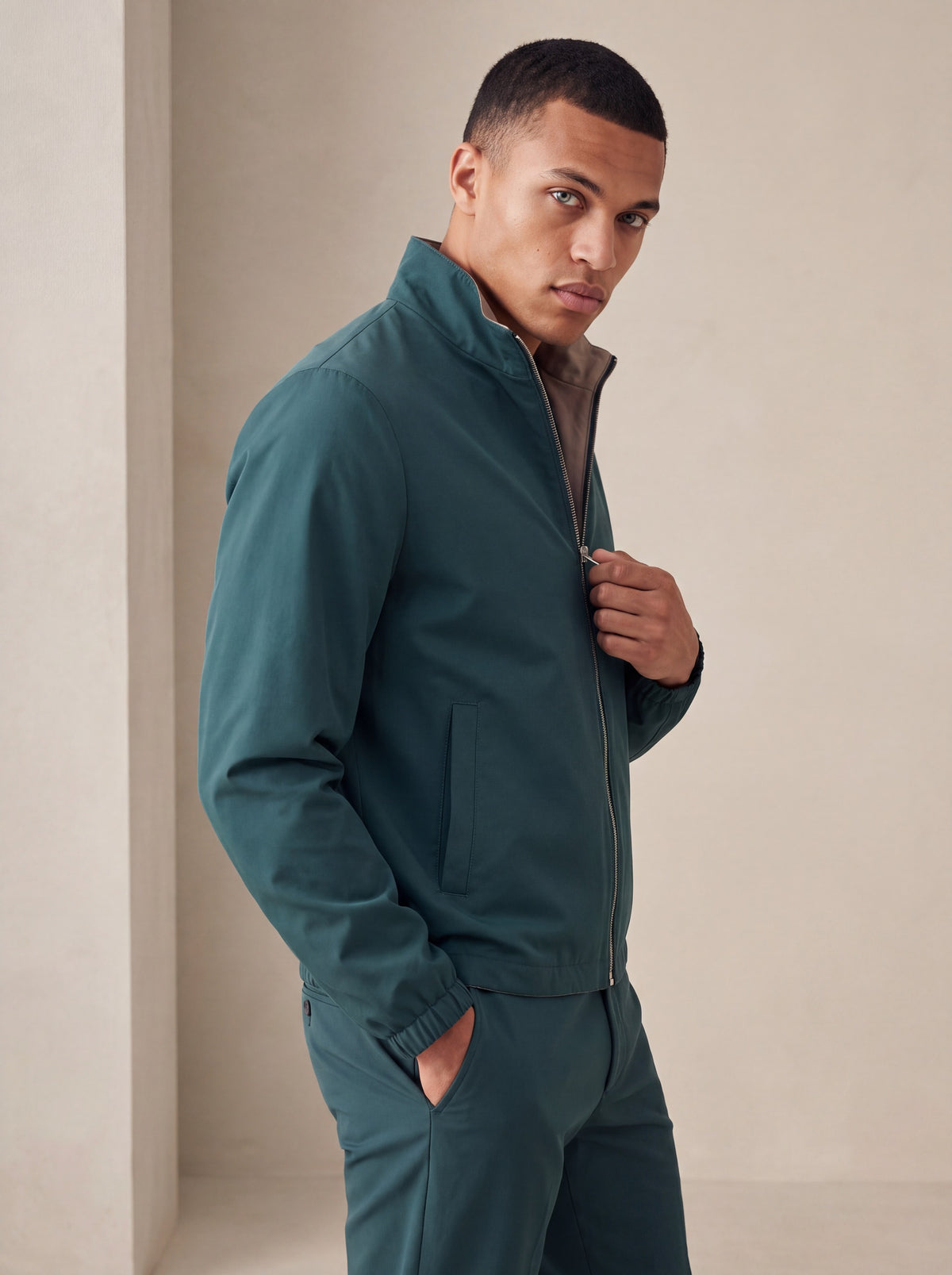 Ensemble Selvé Le Tarmac Malachite du Désert porté