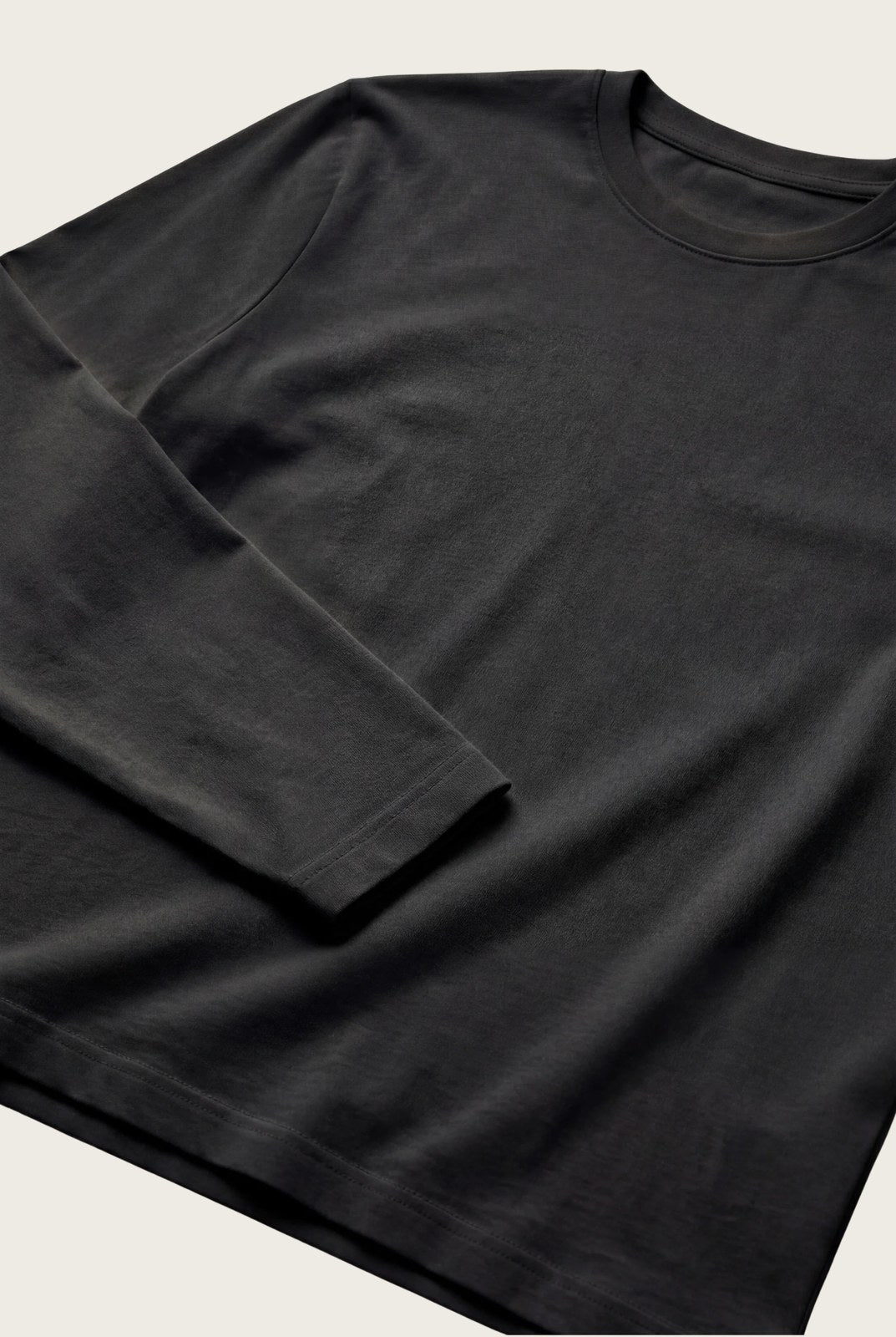T-SHIRT À MANCHES LONGUES NOIR D'ANILINE Selvé Paris