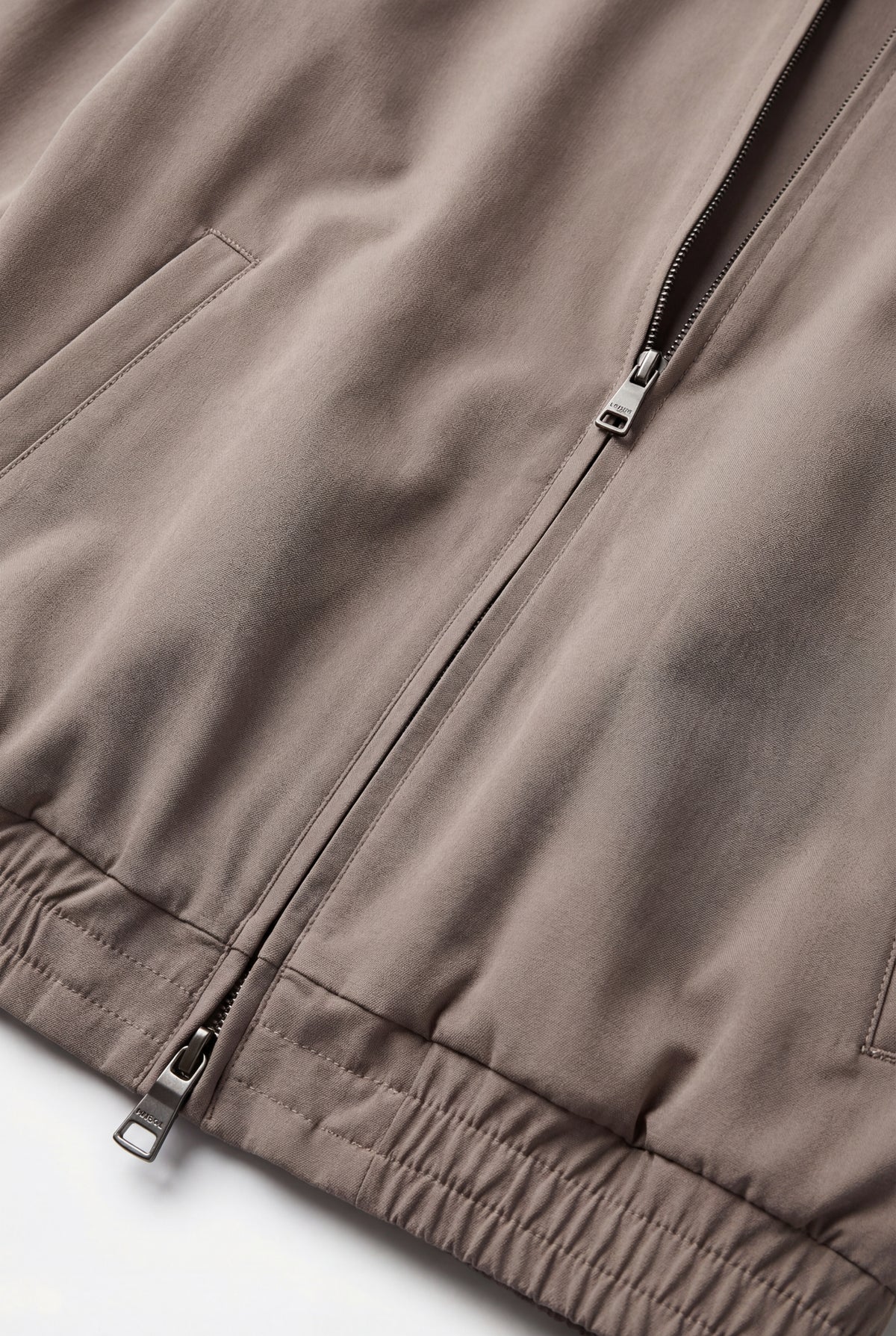 VESTE SELVÉ À CAPUCHE TAUPE DÉSERT Selvé Paris