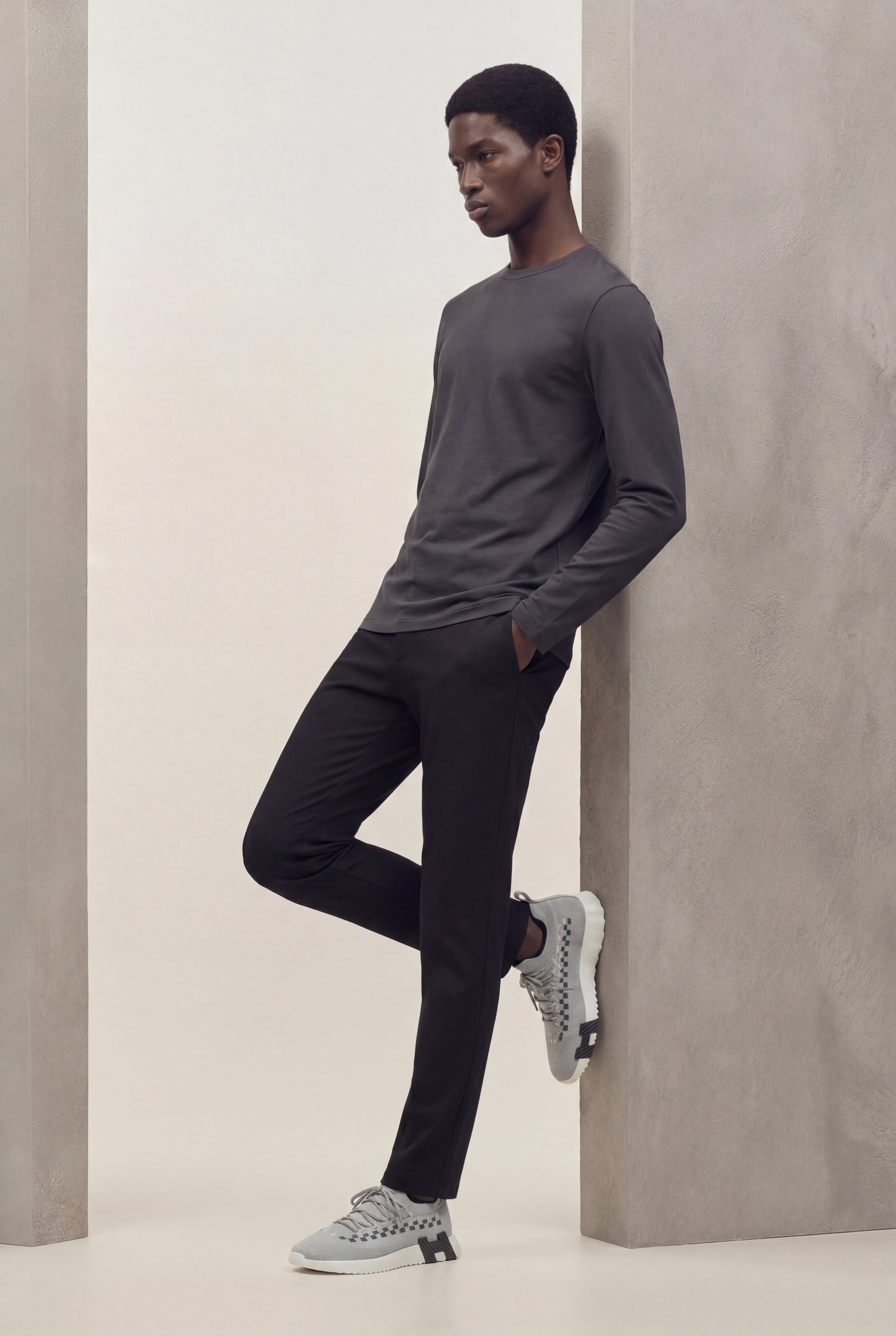 T-SHIRT À MANCHES LONGUES GRIS CAVIAR Selvé Paris