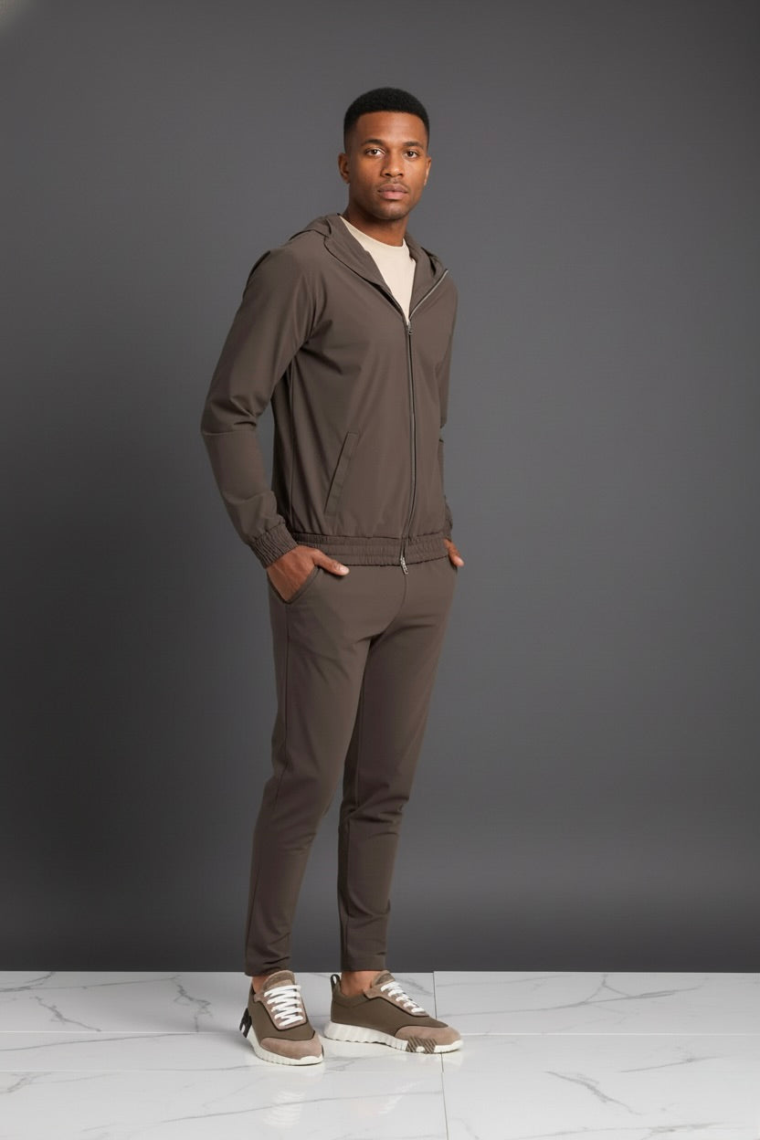 ENSEMBLE SIGNATURE À CAPUCHE MARRON Selvé Paris