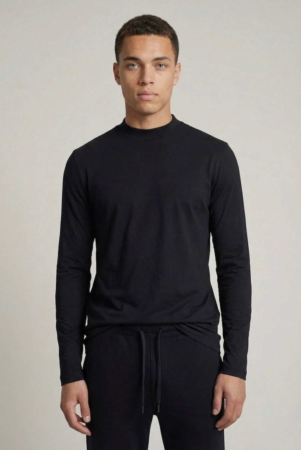 T-SHIRT ESSENTIEL NOIR MANCHES LONGUES Selvé Paris