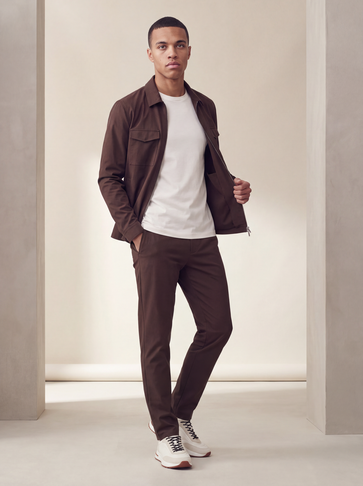 PANTALON SELVÉ CAFÉ D'HAVANE — porté
